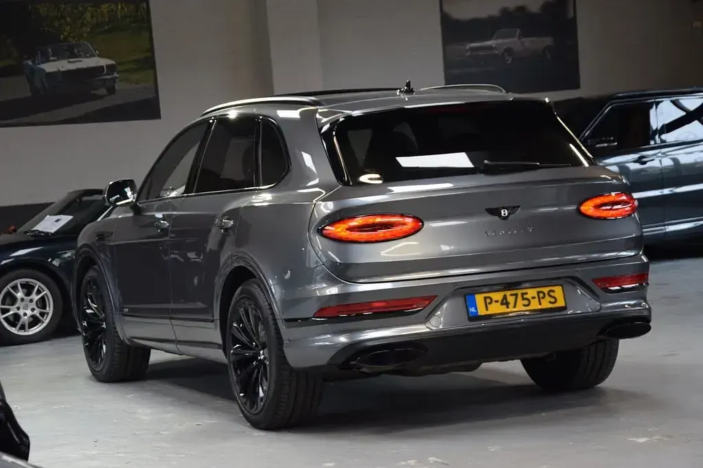Gebraucht Bentley Bentayga 551 PS (405 kW) 2022 Silber SUV