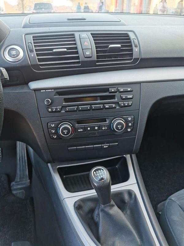 Gebraucht BMW 116 Efficient Dynamics 122 PS (89 kW) 2009 Schwarz Kleinwagen