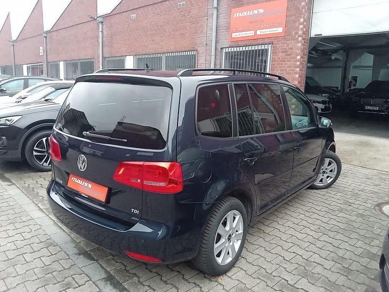 Gebraucht VW Touran Comfortline 105 PS (77 kW) 2011 Blau Van / Kleinbus