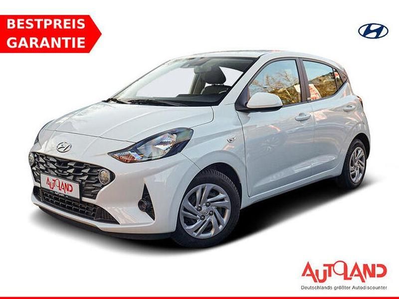 Weiß Gebraucht 2021 Hyundai i10 Select Kleinwagen | 13.950 € (Teuer) - Bild 1/4