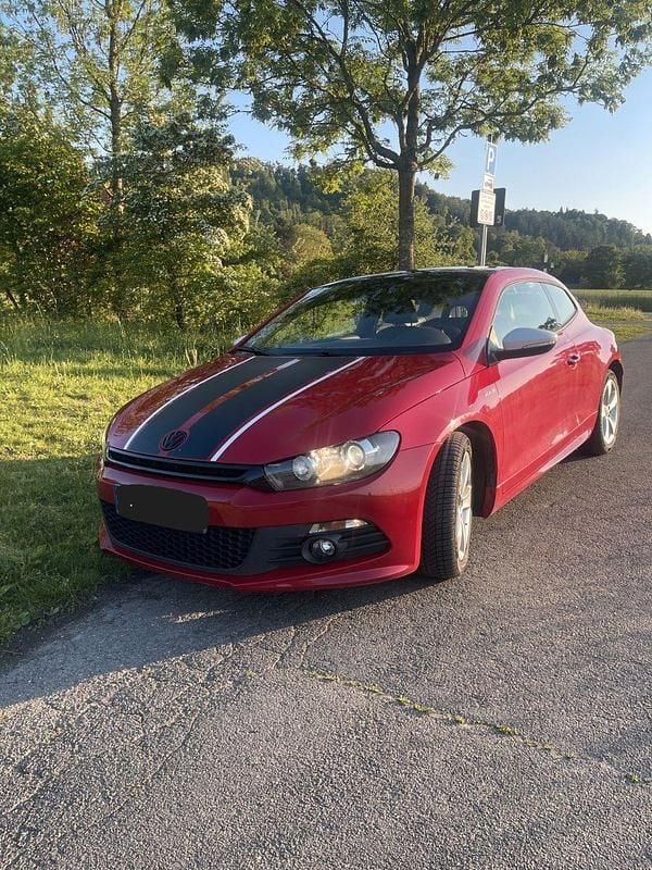 Rot Gebraucht 2013 VW Scirocco GTS Coupé | 13.999 € (Etwas zu teuer) - Bild 1/4