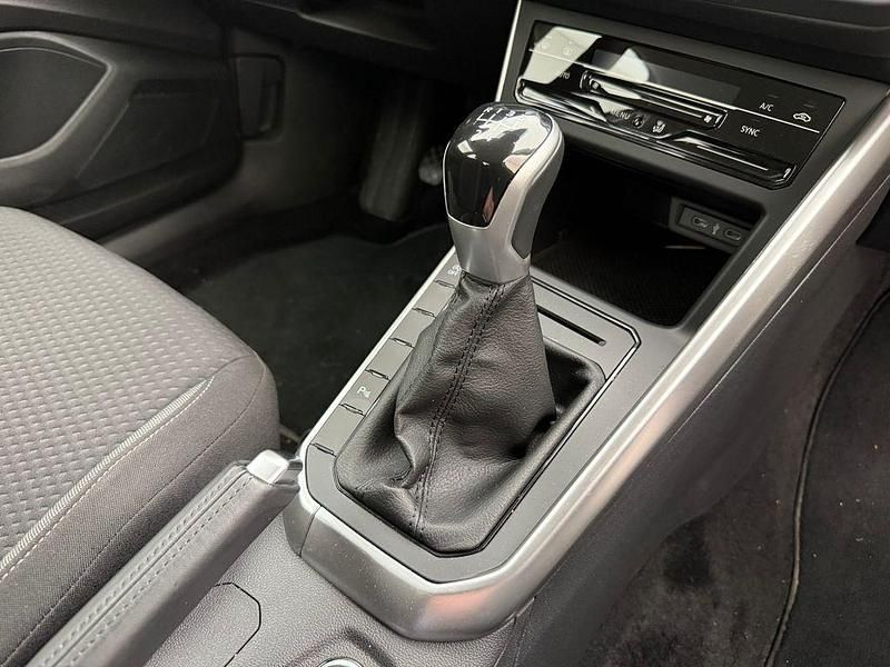 Gebraucht VW Polo Life 95 PS (69 kW) 2024 Grau Kleinwagen