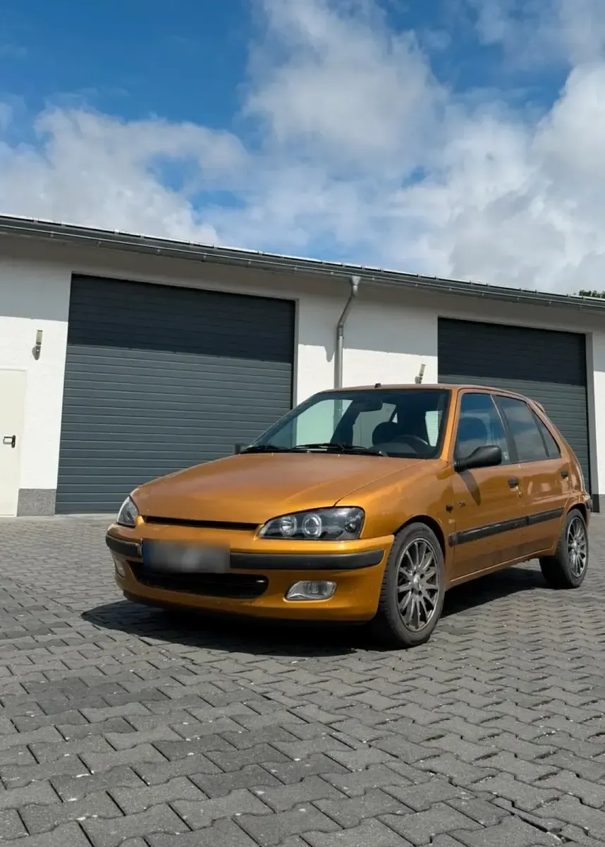 Gebraucht Peugeot 106 60 PS (44 kW) 1998 Gold Kleinwagen