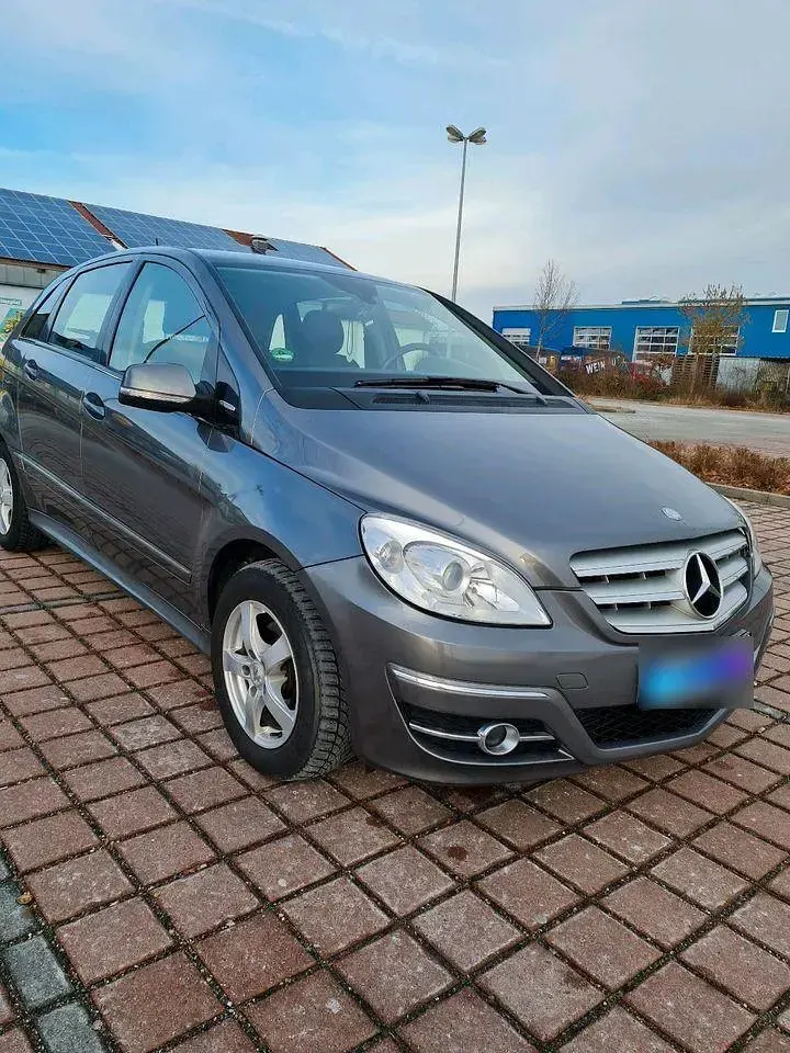 Gebraucht Mercedes B170 116 PS (85 kW) 2009 Grau Van / Kleinbus