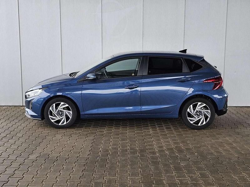 Gebraucht Hyundai i20 Comfort 101 PS (74 kW) 2025 Blau Kleinwagen