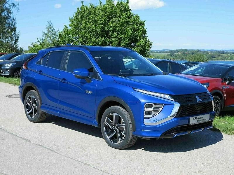 Gebraucht Mitsubishi Eclipse Cross Select 188 PS (138 kW) 2024 Blau SUV