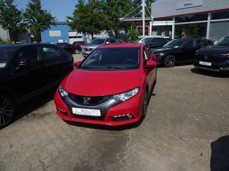 Rot Gebraucht 2014 Honda Civic Lifestyle Limousine | 13.490 € (Etwas zu teuer) - Bild 1/4