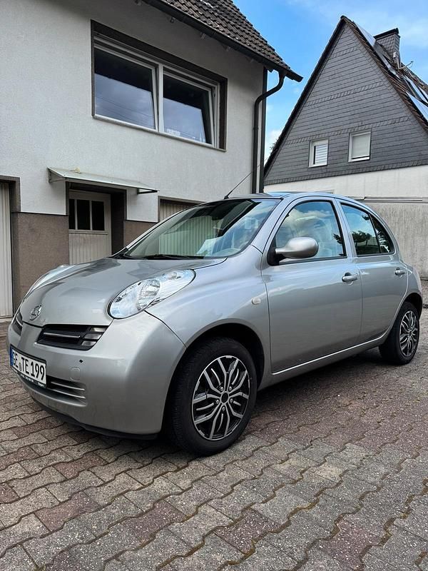 Silber Gebraucht 2006 Nissan Micra Kleinwagen | 2.350 € (Fairer Preis) - Bild 1/4