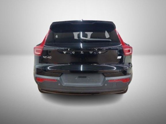 Gebraucht Volvo XC40 Plus 169 kW (231 PS) 2022 Onyx black / metallic SUV