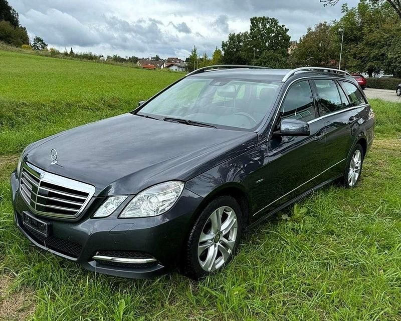 Usata Mercedes E350 265 CV (194 kW) 2011 Grigio Station wagon