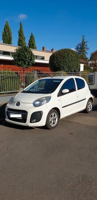 Weiß Gebraucht 2013 Citroën C1 Exclusive Kleinwagen | 3.600 € (Fairer Preis) - Bild 1/4