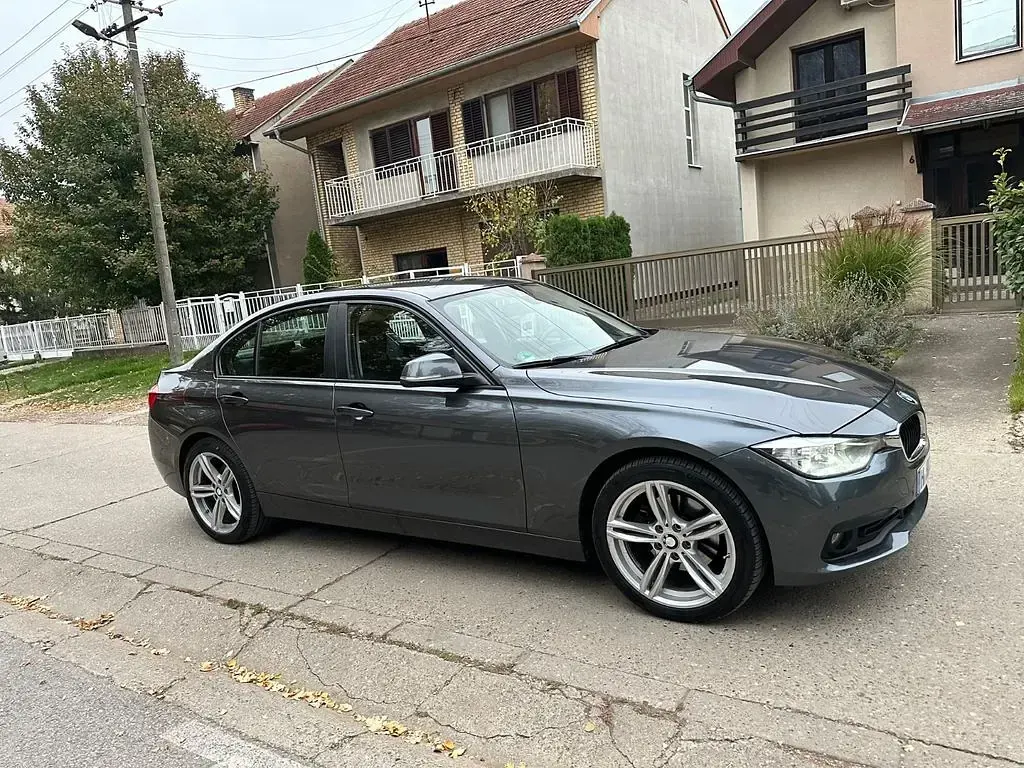 Gebraucht BMW 320 190 PS (139 kW) 2015 Grau Limousine