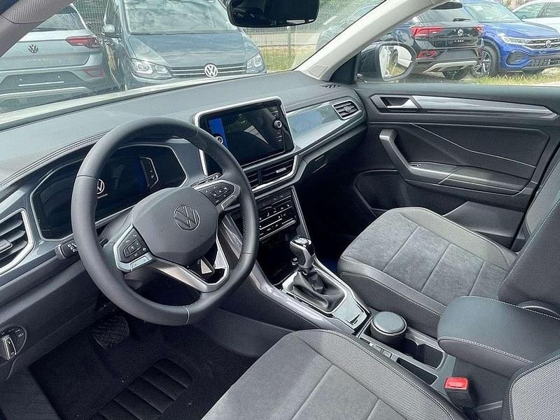 Neu VW T-Roc Style 150 PS (110 kW) 2026 Kingsred / schwarz SUV