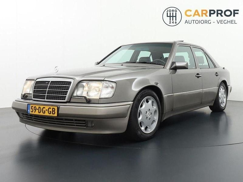 Gebraucht Mercedes E500 328 PS (241 kW) 1992 Beige Limousine