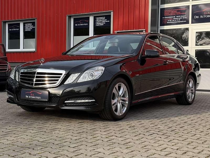 Second-hand Mercedes E250 204 CP (150 kW) 2012 Negru Berlinǎ