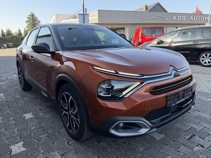 Gebraucht Citroën e-C4 Shine 100 kW (136 PS) 2021 Orange Limousine