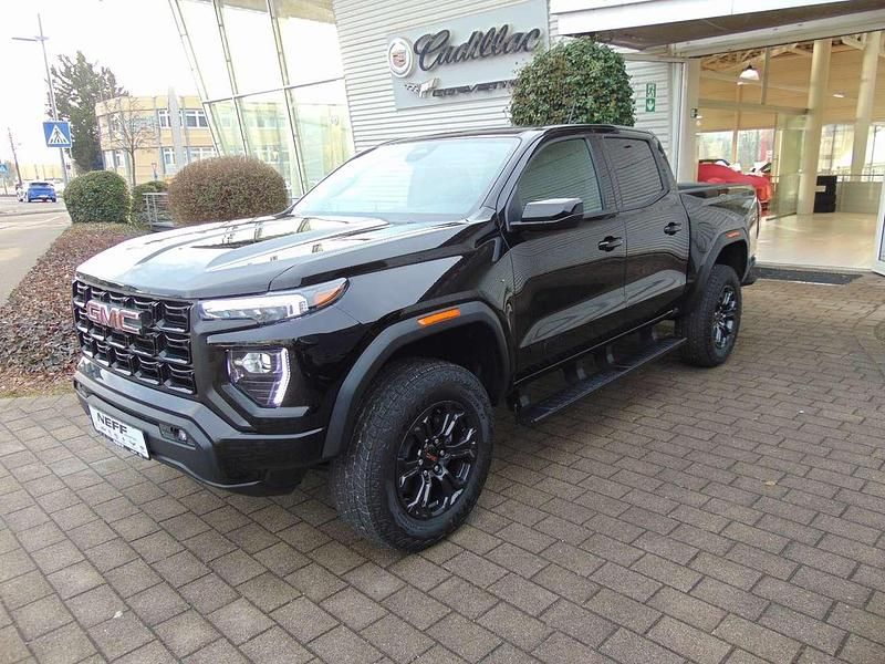Nowe GMC Canyon 314 KM (230 kW) 2026 Czarny Pickup