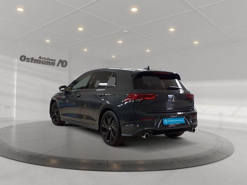 Gebraucht VW Golf VIII GTI 245 PS (180 kW) 2024 Grau Limousine