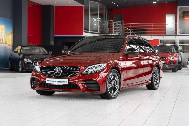 Hyazinthrot metalliclack Gebraucht 2018 Mercedes C300 Business Kombi | 28.980 € (Guter Preis) - Bild 1/4