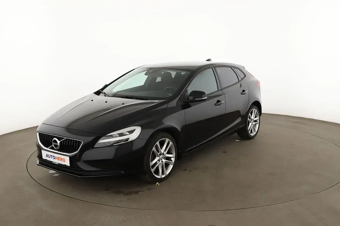 Gebraucht Volvo V40 Momentum 122 PS (89 kW) 2017 Kombi