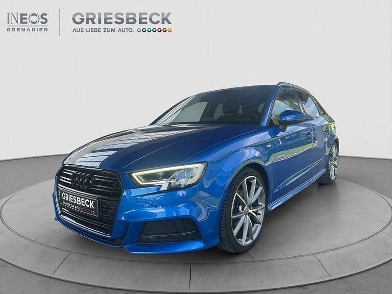 Blau Gebraucht 2018 Audi A3 Comfort | 19.850 € - Bild 1/4