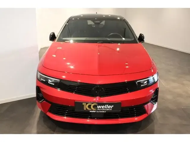 Gebraucht Opel Astra Ultimate 131 PS (96 kW) 2024 Rot Kleinwagen