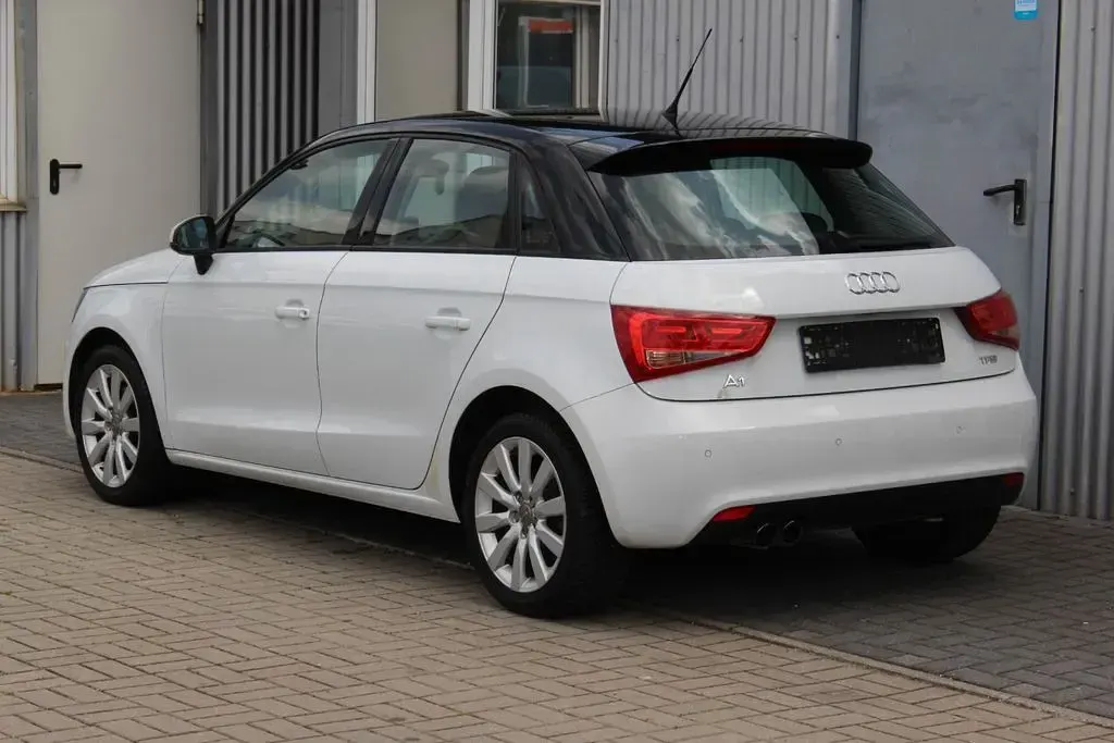 Gebraucht Audi A1 Sportback Ambition 122 PS (89 kW) 2014 Weiß Kleinwagen
