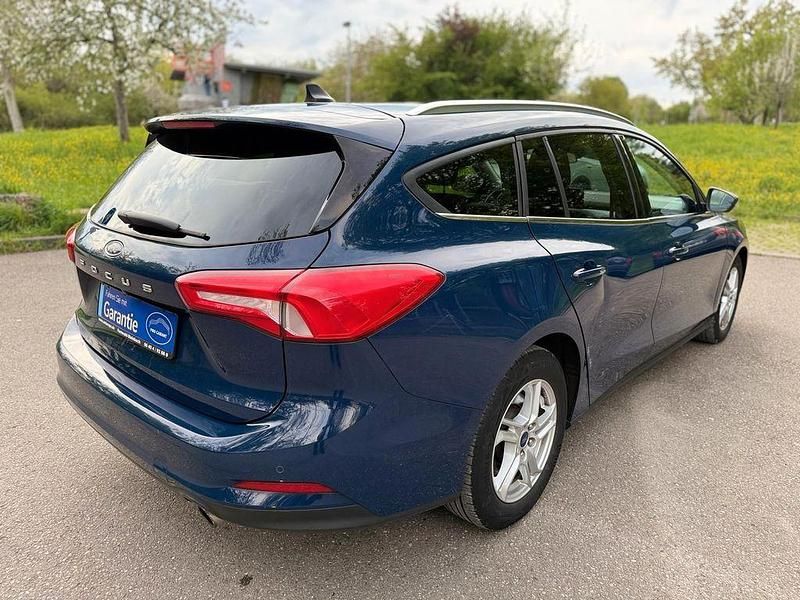 Używany Ford Focus 150 KM (110 kW) 2020 Niebieski Sedan/Limuzyna