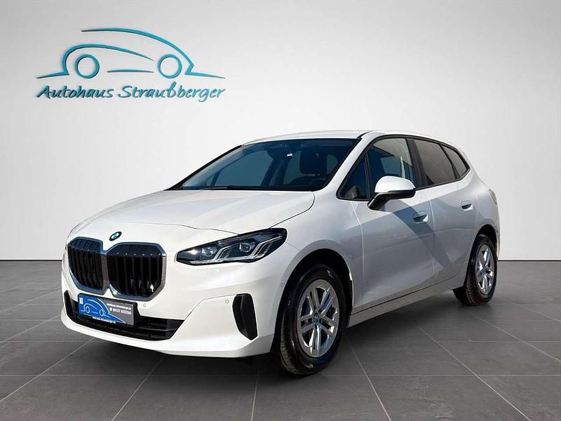 Używany BMW 218 136 KM (100 kW) 2023 Biały Minivan