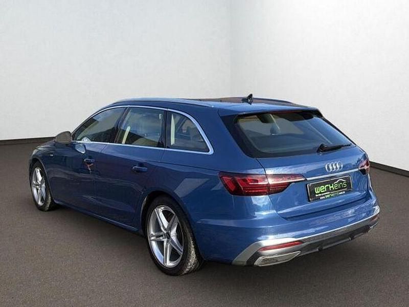 Gebraucht Audi A4 S-Line 204 PS (150 kW) 2023 Blau (metallic) Kombi