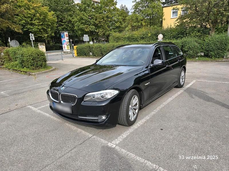 Gebraucht BMW 530 258 PS (189 kW) 2013 Schwarz Kombi