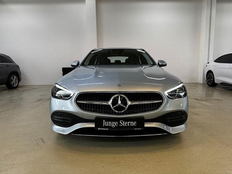 Gebraucht Mercedes C180 Avantgarde 170 PS (125 kW) 2022 Metalliclack hightechsilber Limousine