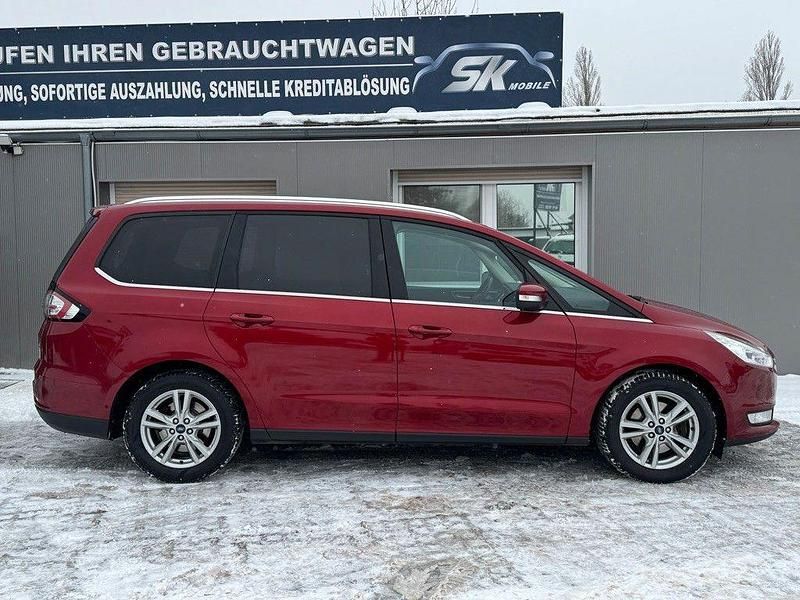 Gebraucht Ford Galaxy Titanium 190 PS (139 kW) 2018 Rot Van / Kleinbus