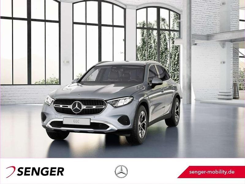 Silber Gebraucht 2023 Mercedes GLC300e Avantgarde SUV | 51.880 € (Superpreis) - Bild 1/4