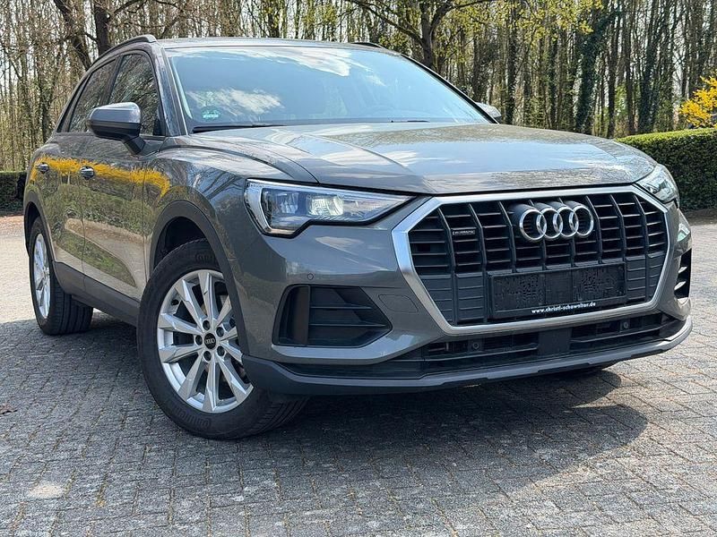 Gebraucht Audi Q3 Basis 150 PS (110 kW) 2020 Grau SUV