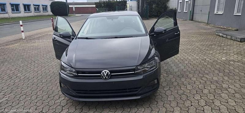 Gebraucht VW Polo Comfortline 95 PS (69 kW) 2021 Grau Kleinwagen