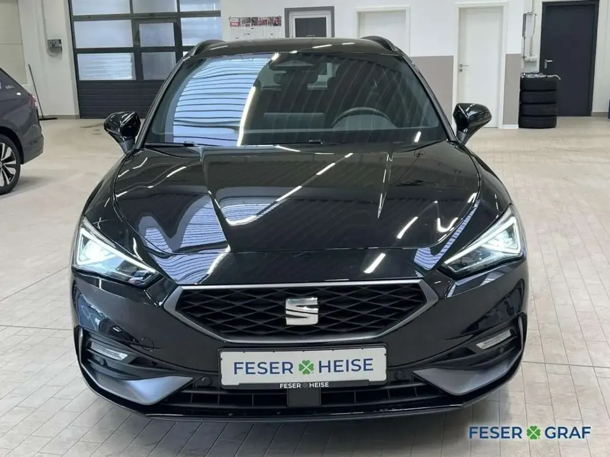 Gebraucht Seat Leon ST FR 150 PS (110 kW) 2025 Midnight schwarz metallic Kombi