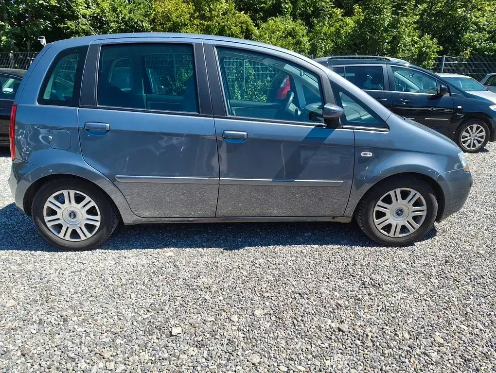 Gebraucht Fiat Idea Emotion 95 PS (69 kW) 2005 Grau Van / Kleinbus