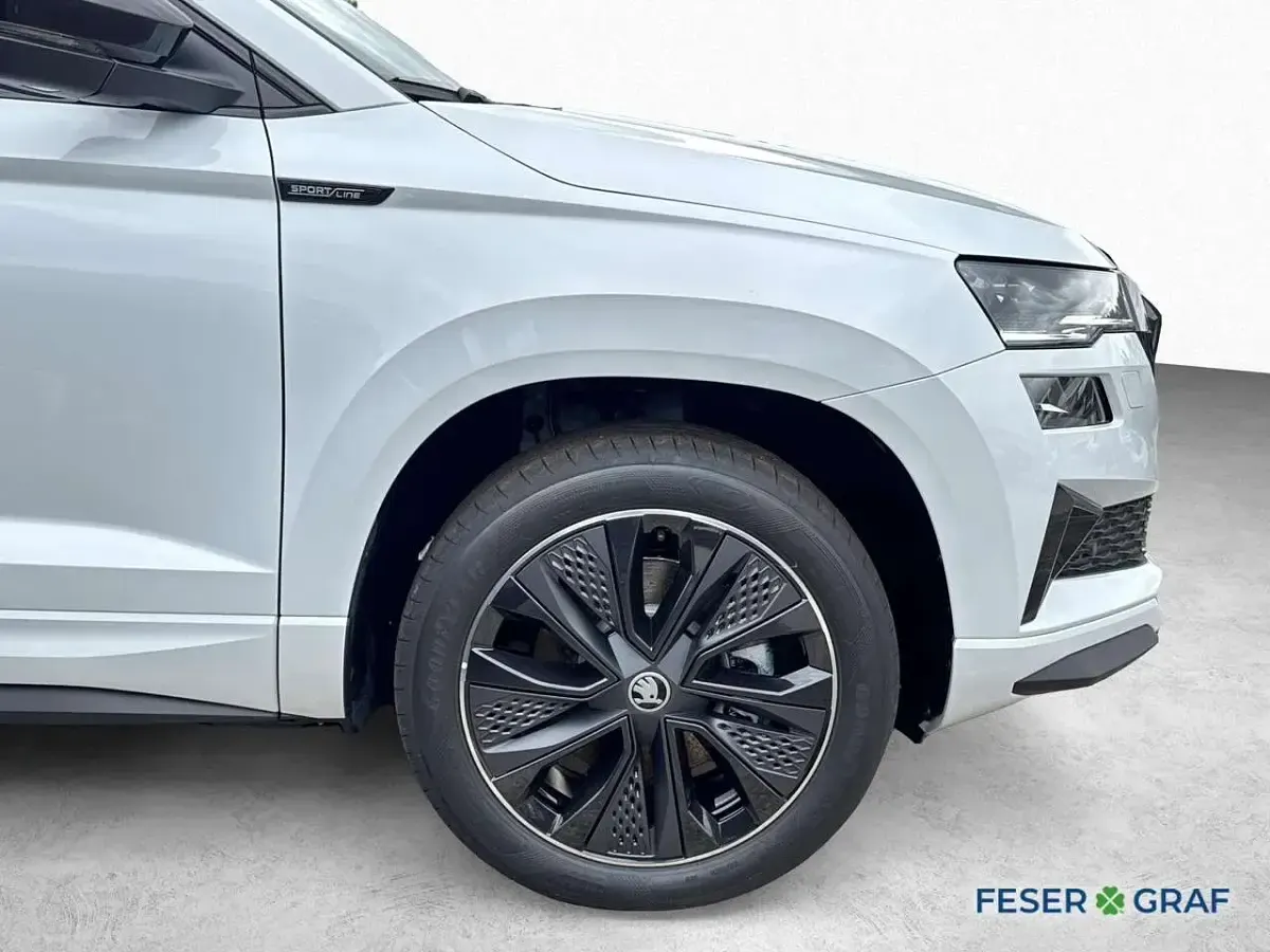 Neu Skoda Karoq SportLine 150 PS (110 kW) 2026 Weiß SUV