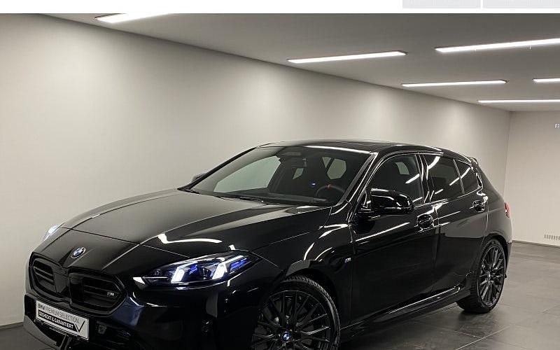 Gebraucht BMW M135 Efficient Dynamics 300 PS (220 kW) 2025 Schwarz Kleinwagen