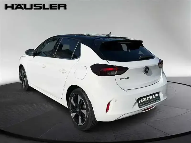 Occasion Opel Corsa-e Elegance 100 kW (136 ch) 2022 Blanc Citadine