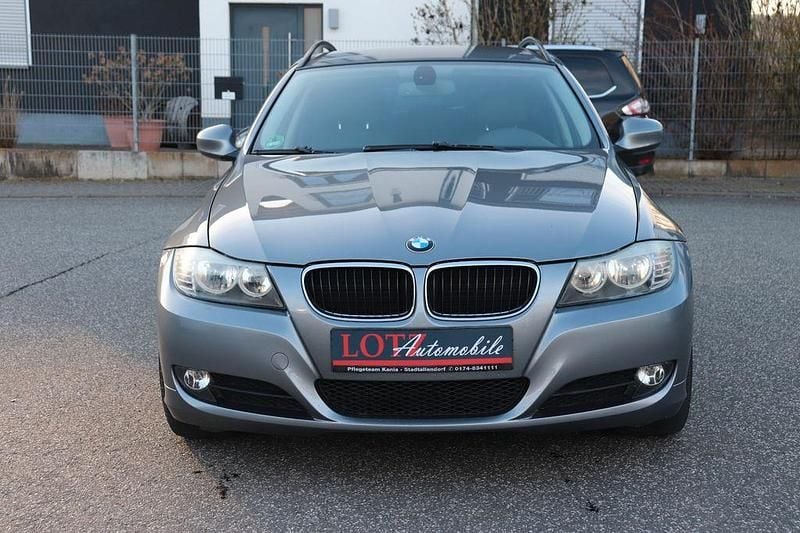 Gebraucht BMW 320 Comfort Edition 170 PS (125 kW) 2009 Grau Kombi