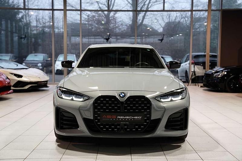 Gebraucht BMW 440 374 PS (275 kW) 2023 Grau Coupé