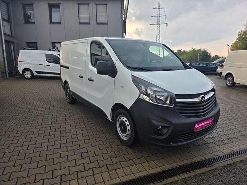 Second-hand Opel Vivaro 190 CP (139 kW) 2017 Alb Monovolum