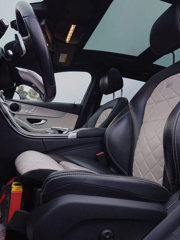 Gebraucht Mercedes C220 170 PS (125 kW) 2015 Schwarz Limousine