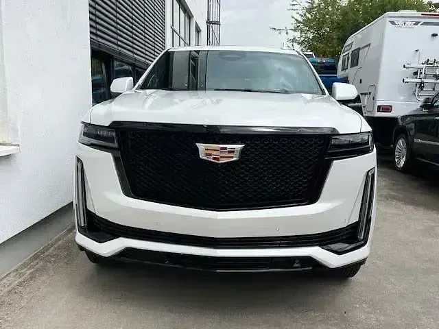 Gebraucht Cadillac Escalade 481 PS (353 kW) 2025 Weiß SUV