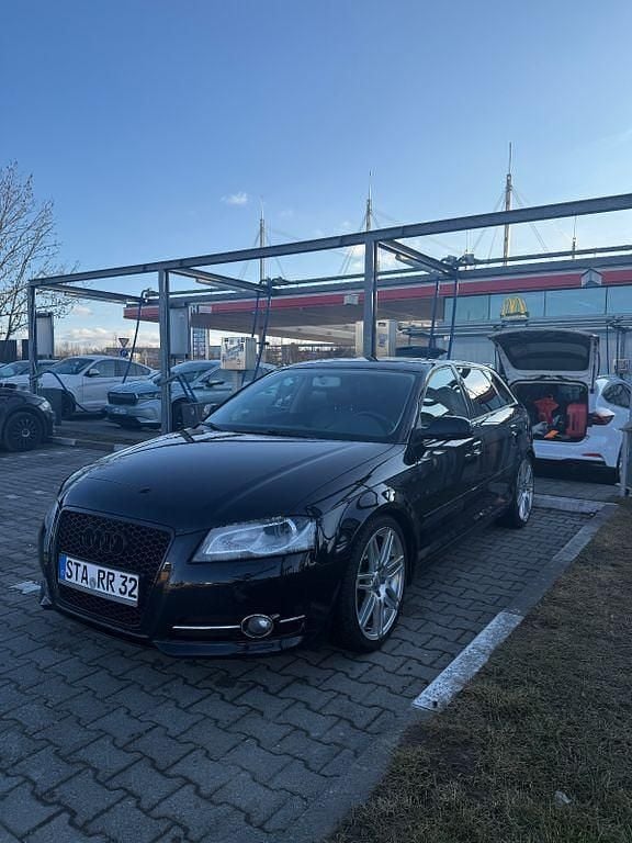 Second-hand Audi A3 S-Line 200 CP (147 kW) 2012 Negru Hatchback