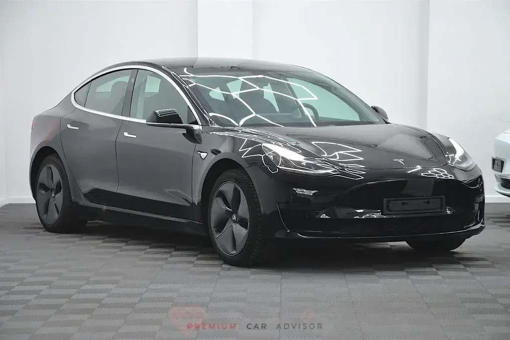 Gebraucht Tesla Model 3 225 kW (306 PS) 2020 Weiß Limousine