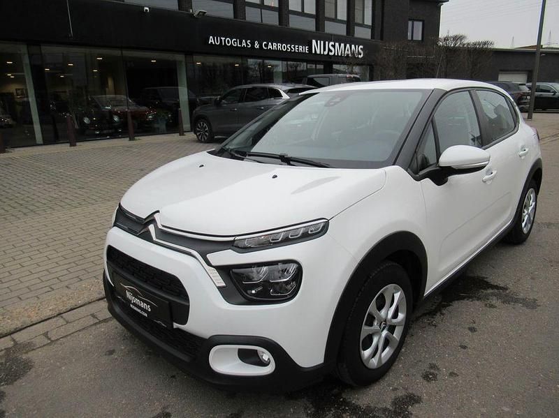 Weiß Gebraucht 2023 Citroën C3 Limousine | 12.800 € (Fairer Preis) - Bild 1/4