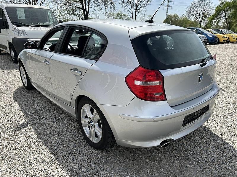 Gebraucht BMW 116 122 PS (89 kW) 2009 Titansilber metallic Kleinwagen